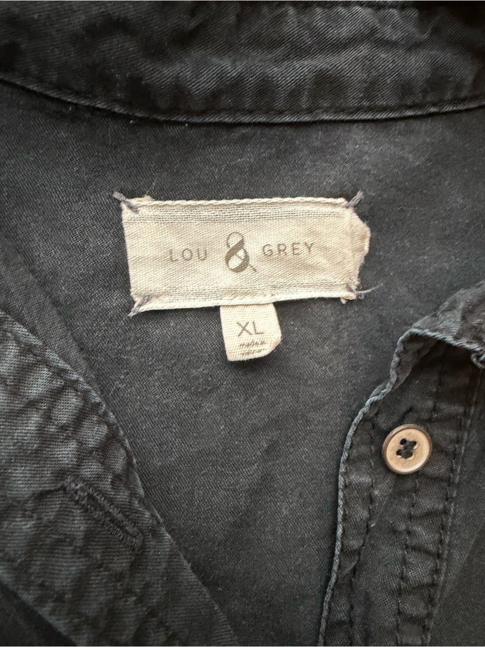 Lou & Grey Washed Black Long-Sleeve Tunic Shirt - Picture 2 of 5